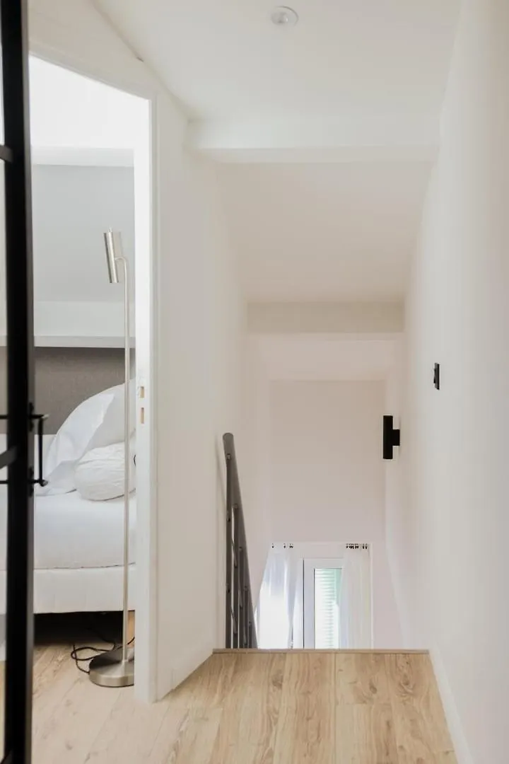 Modern 3Br Duplex Near Nice Port & Old Town | By Airnest
