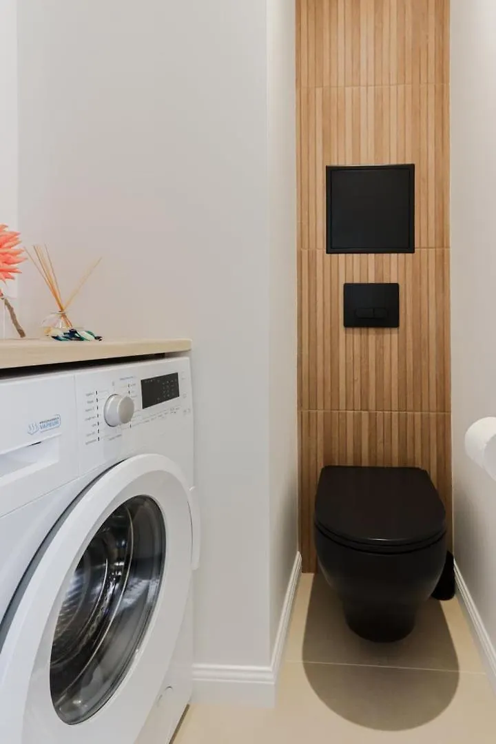 Apartment Modern 3Br Duplex Near Nice Port & Old Town | By Airnest France