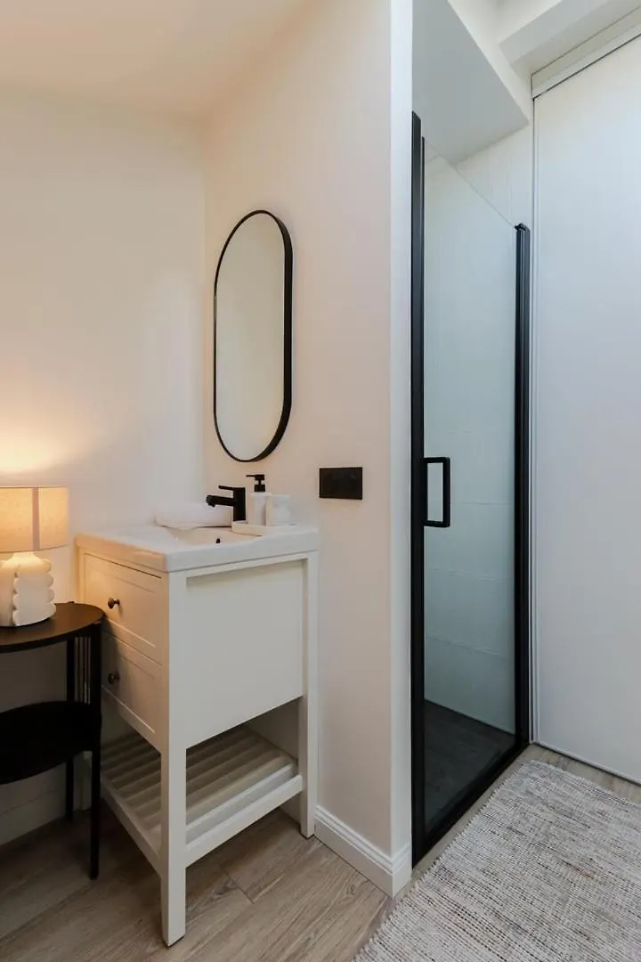 Modern 3Br Duplex Near Nice Port & Old Town | By Airnest France