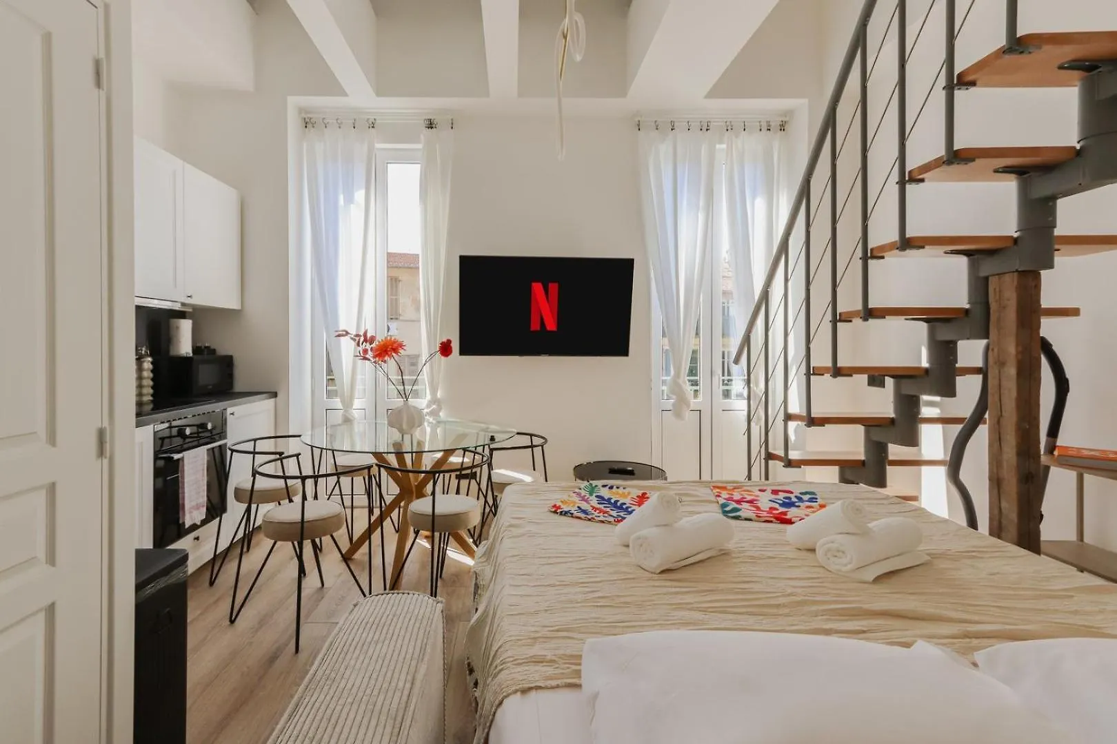 Modern 3Br Duplex Near Nice Port & Old Town | By Airnest